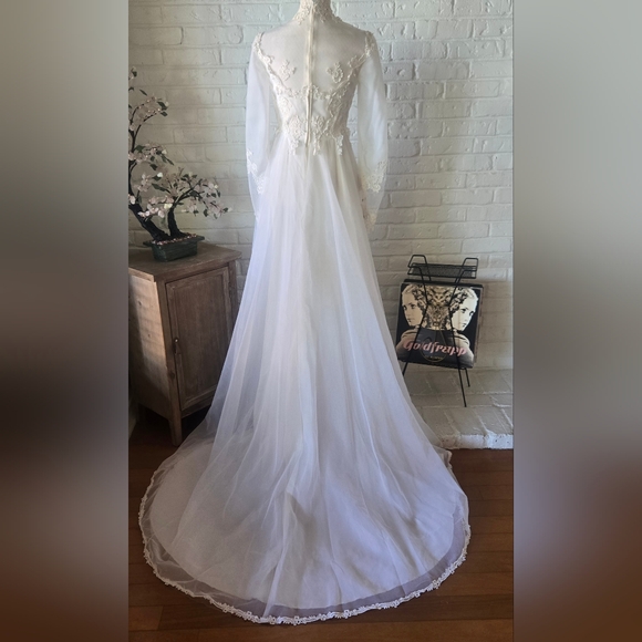 Vtg 70s Lace Applique + Pearl High Neck Wedding Gown, Fairy/ Victorian, Read - Picture 4 of 12